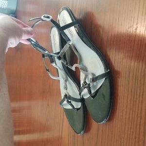 8.5 Via Spiga Patent kitten heel with mesh detail